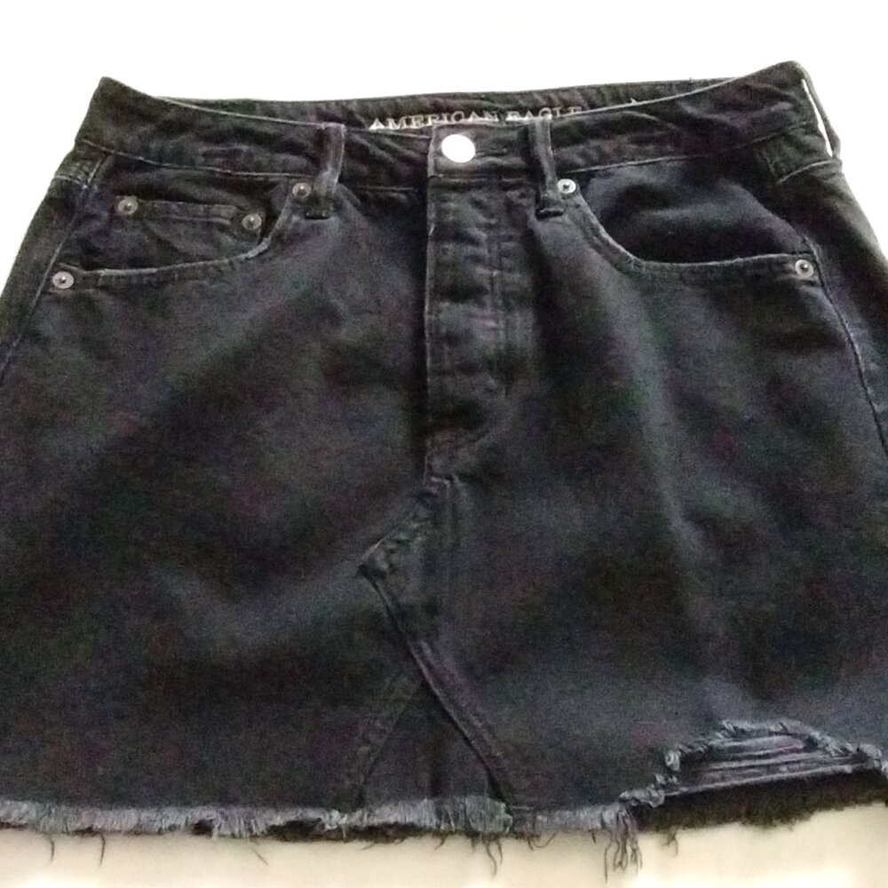AMERICAN EAGLE Black Wash RAW Hem Denim JEAN MINI Skirt Sz 6
